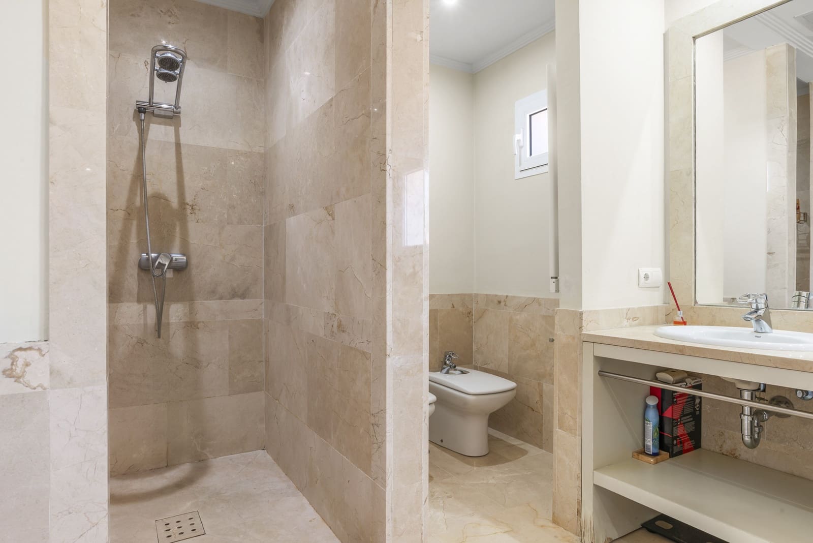 4 quarto Moradia para venda em Manilva com piscina garagem - 1 499 000 € (Ref: 9924342)