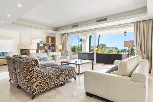 4 quarto Moradia para venda em Manilva com piscina garagem - 1 499 000 € (Ref: 9924342)