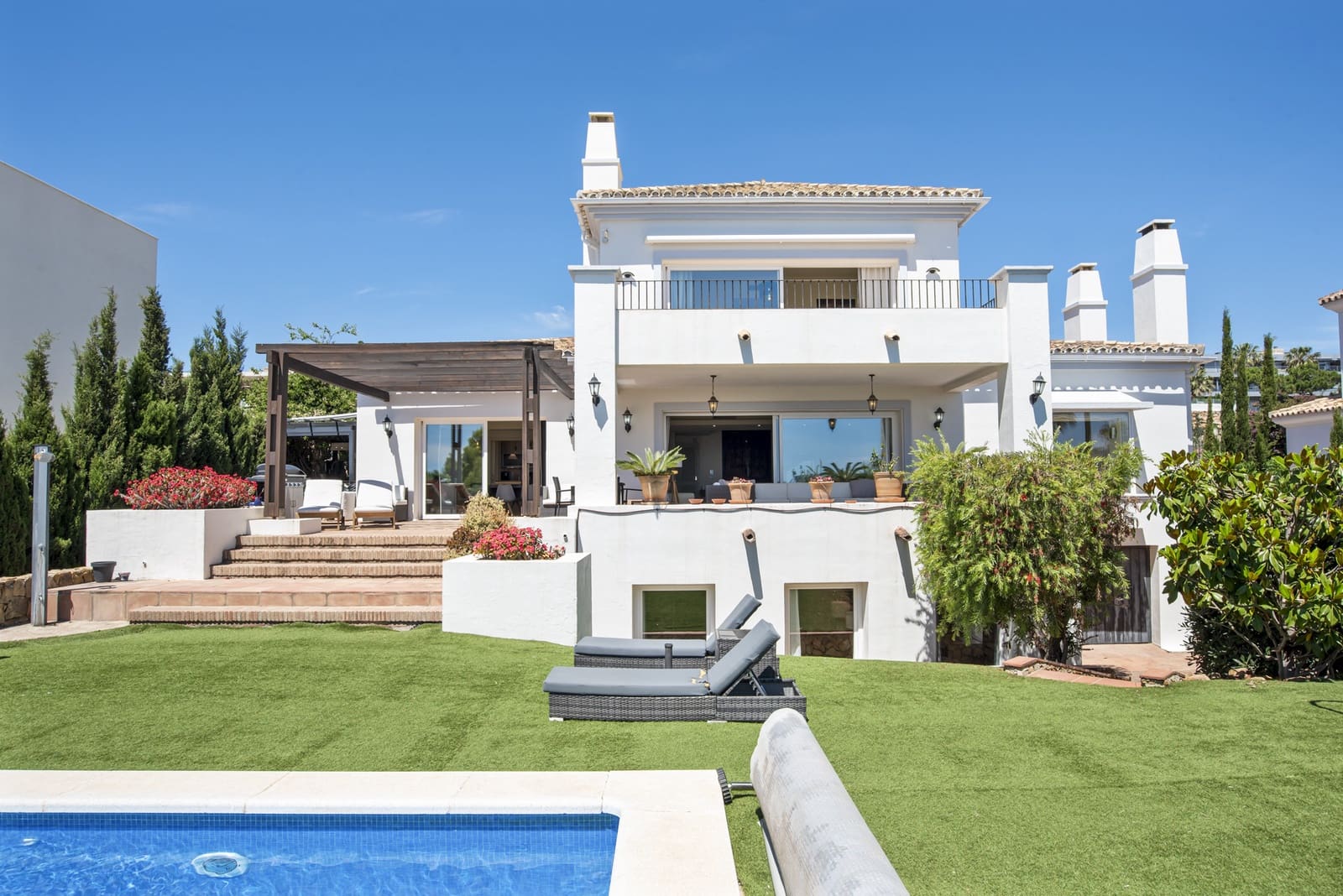 4 quarto Moradia para venda em Manilva com piscina garagem - 1 499 000 € (Ref: 9924342)