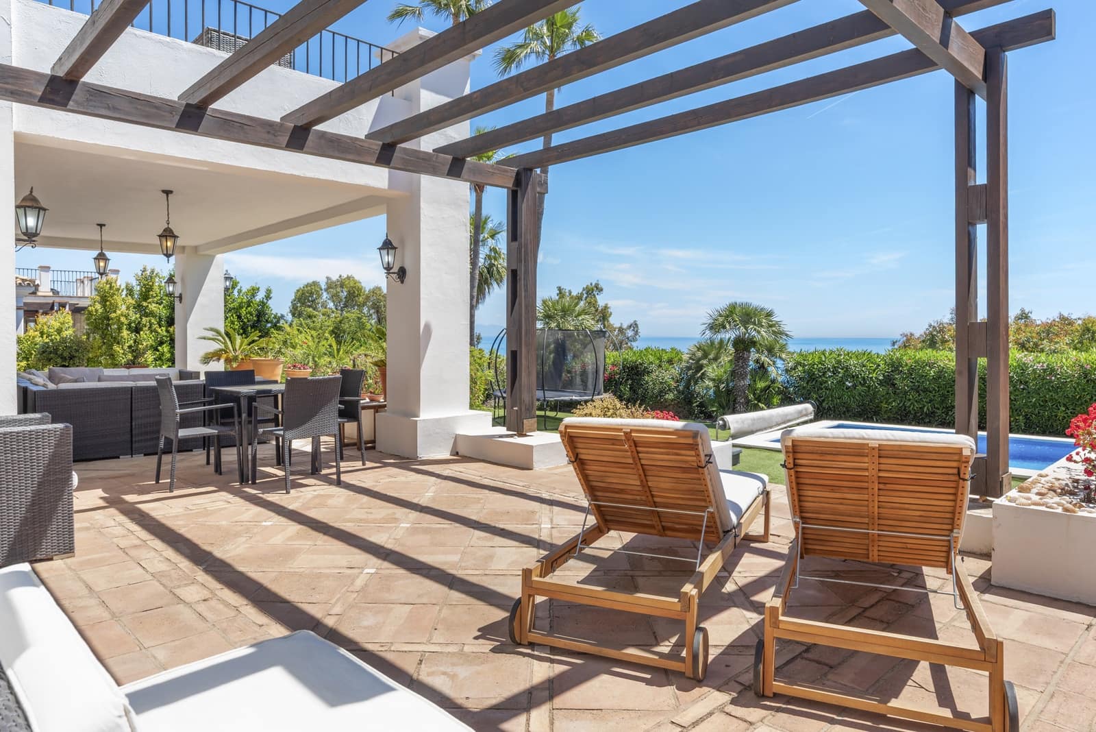 4 quarto Moradia para venda em Manilva com piscina garagem - 1 499 000 € (Ref: 9924342)