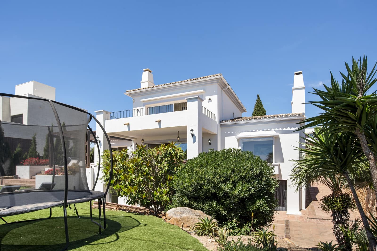 4 quarto Moradia para venda em Manilva com piscina garagem - 1 499 000 € (Ref: 9924342)