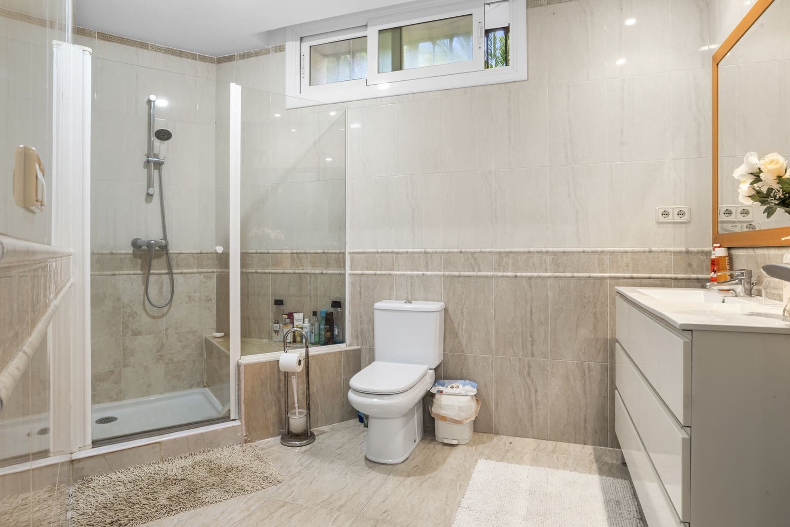 6 sypialnia Willa na sprzedaż w Benahavis z basenem garażem - 2 690 000 € (Ref: 9927083)