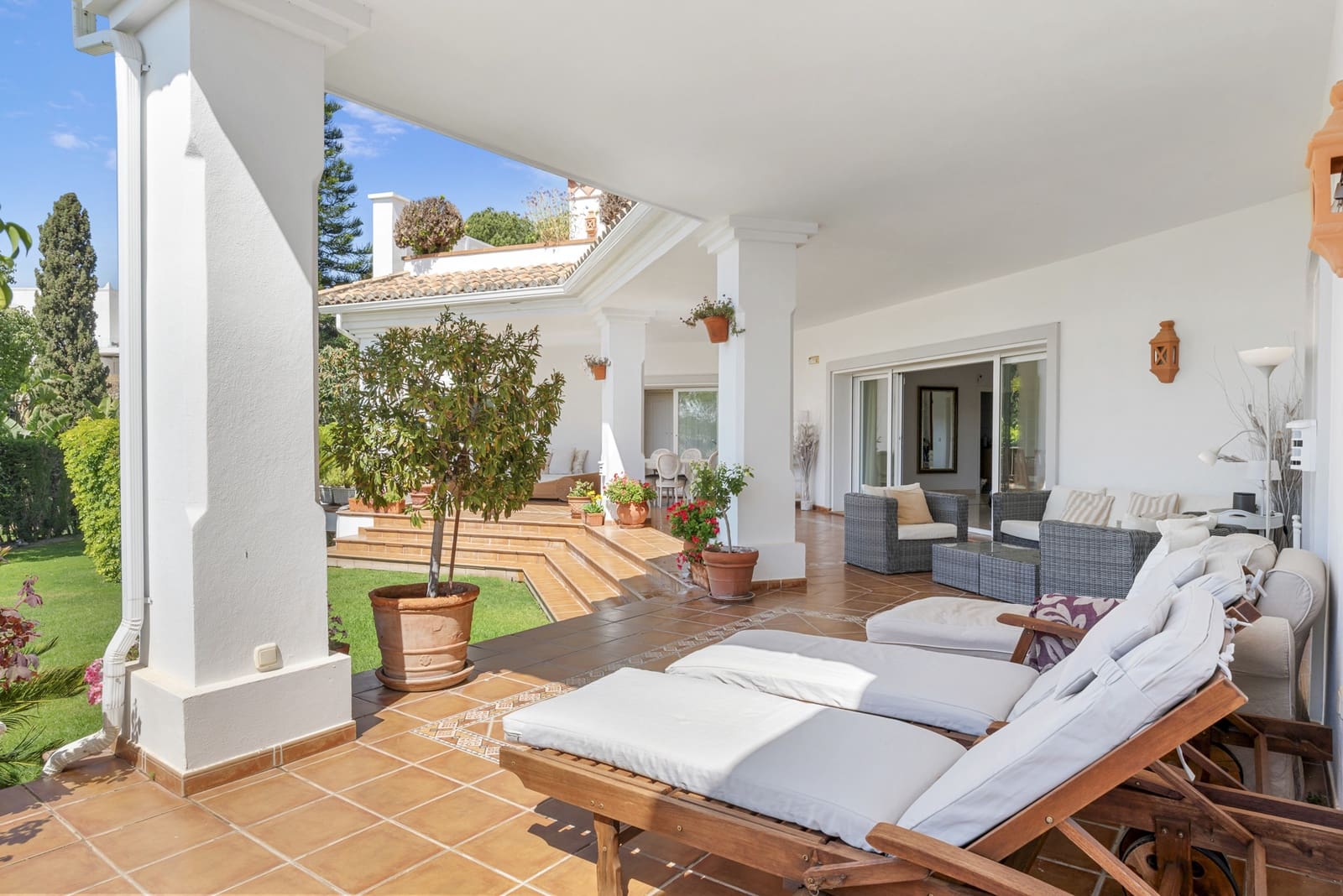 6 sypialnia Willa na sprzedaż w Benahavis z basenem garażem - 2 690 000 € (Ref: 9927083)