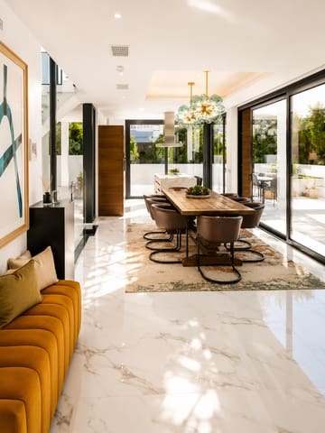 3 soveværelse Villa til salg i Estepona med swimmingpool garage - € 1.440.000 (Ref: 9936128)