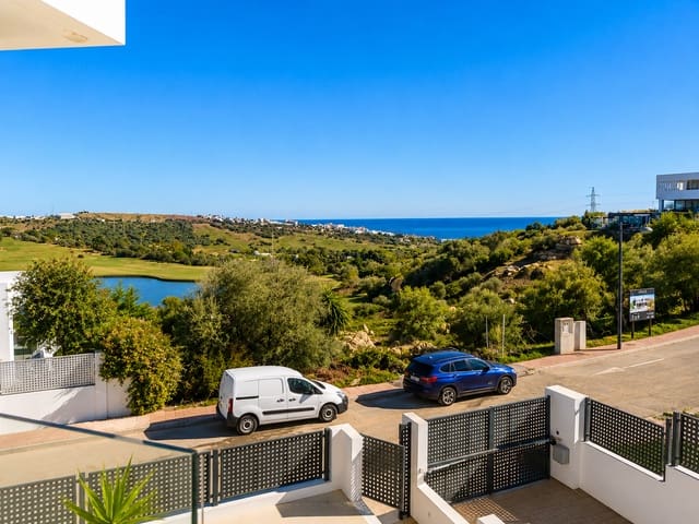 3 soveværelse Villa til salg i Estepona med swimmingpool garage - € 1.440.000 (Ref: 9936128)