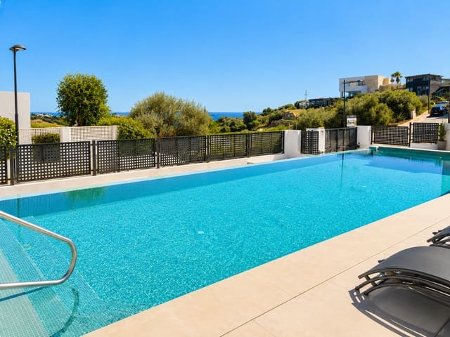 3 soveværelse Villa til salg i Estepona med swimmingpool garage - € 1.440.000 (Ref: 9936128)