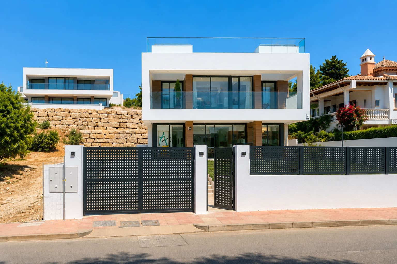 Chalet de 3 habitaciones en Estepona en venta con piscina garaje - 1.440.000 € (Ref: 9936128)