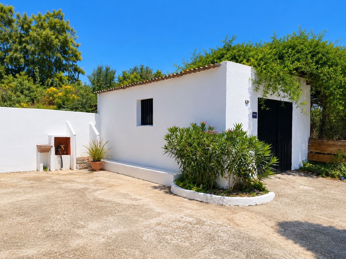 4 bedroom Finca/Country House for sale in Guadalmansa with pool garage - € 1,410,500 (Ref: 9936129)