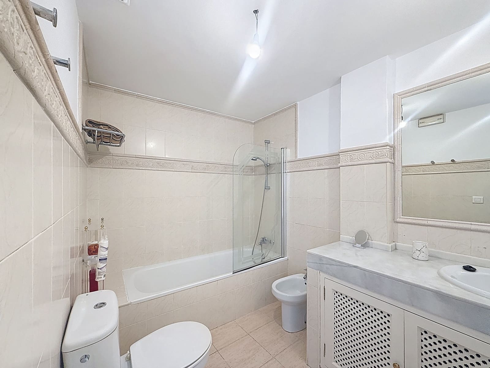 3 soveværelse Lejlighed til salg i Estepona med swimmingpool garage - € 499.000 (Ref: 9937898)