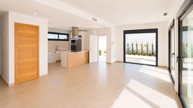 4 soverom Villa til salgs i Manilva med svømmebasseng garasje - € 730 000 (Ref: 9939689)