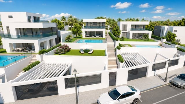 4 soverom Villa til salgs i Manilva med svømmebasseng garasje - € 730 000 (Ref: 9939689)