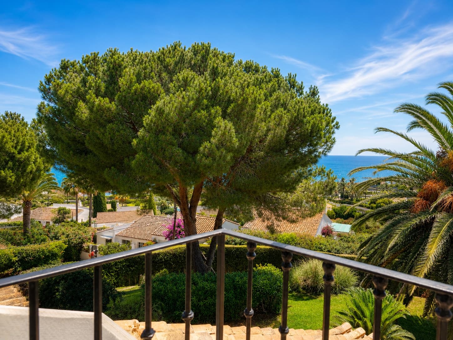 5 chambre Villa/Maison à vendre à Bahia Dorada avec piscine garage - 1 600 000 € (Ref: 9947569)