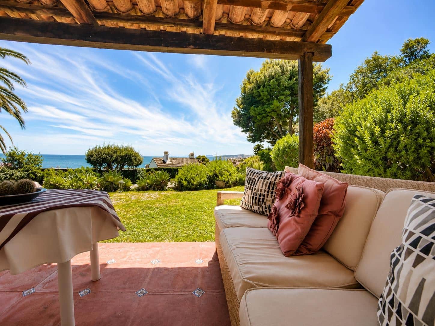 5 chambre Villa/Maison à vendre à Bahia Dorada avec piscine garage - 1 600 000 € (Ref: 9947569)