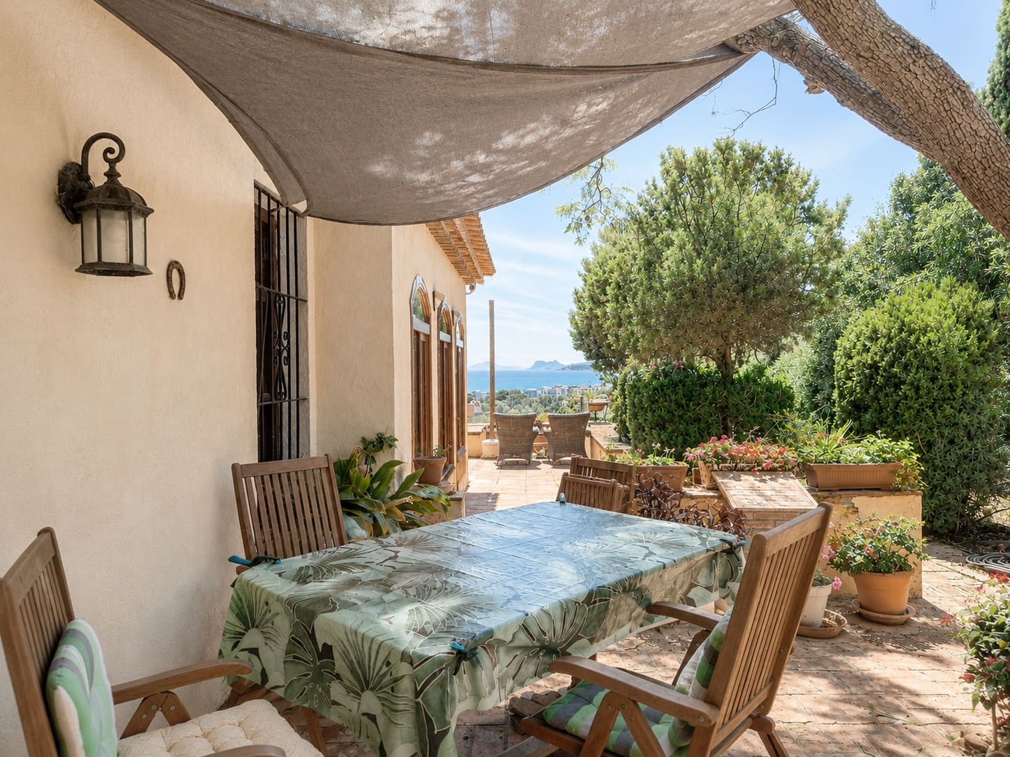 5 chambre Villa/Maison à vendre à Bahia Dorada avec piscine garage - 1 600 000 € (Ref: 9947569)