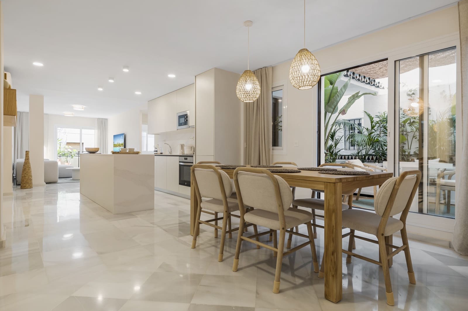 Apartamento de 3 habitaciones en Estepona en venta - 750.000 € (Ref: 9959497)