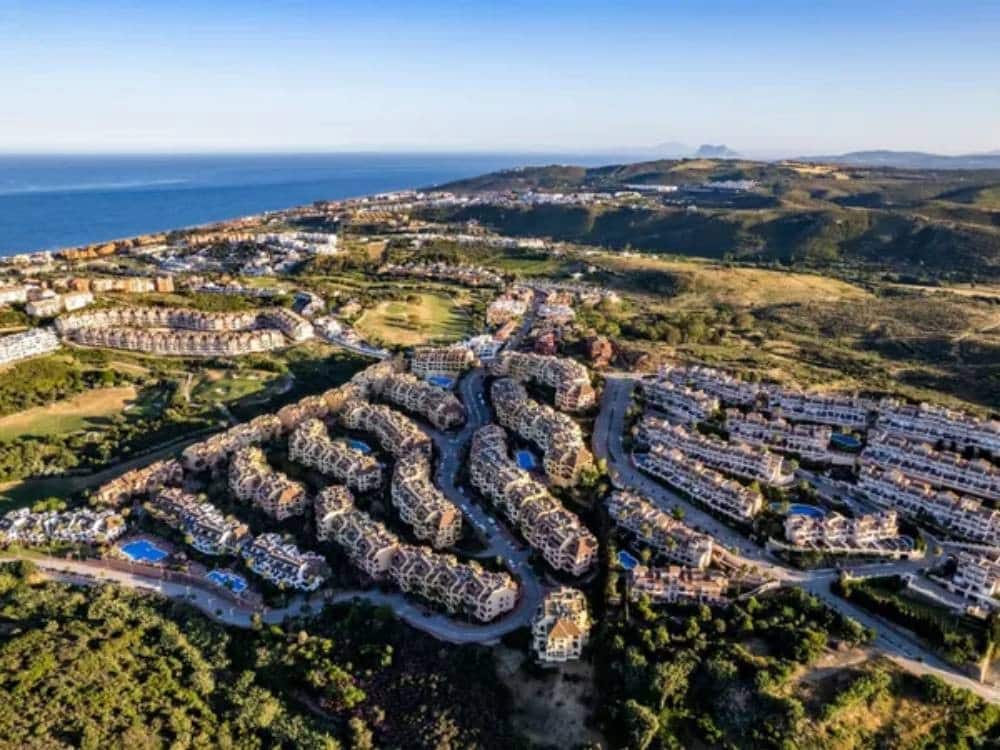 Ático de 2 habitaciones en Manilva en venta con piscina garaje - 359.000 € (Ref: 9962398)