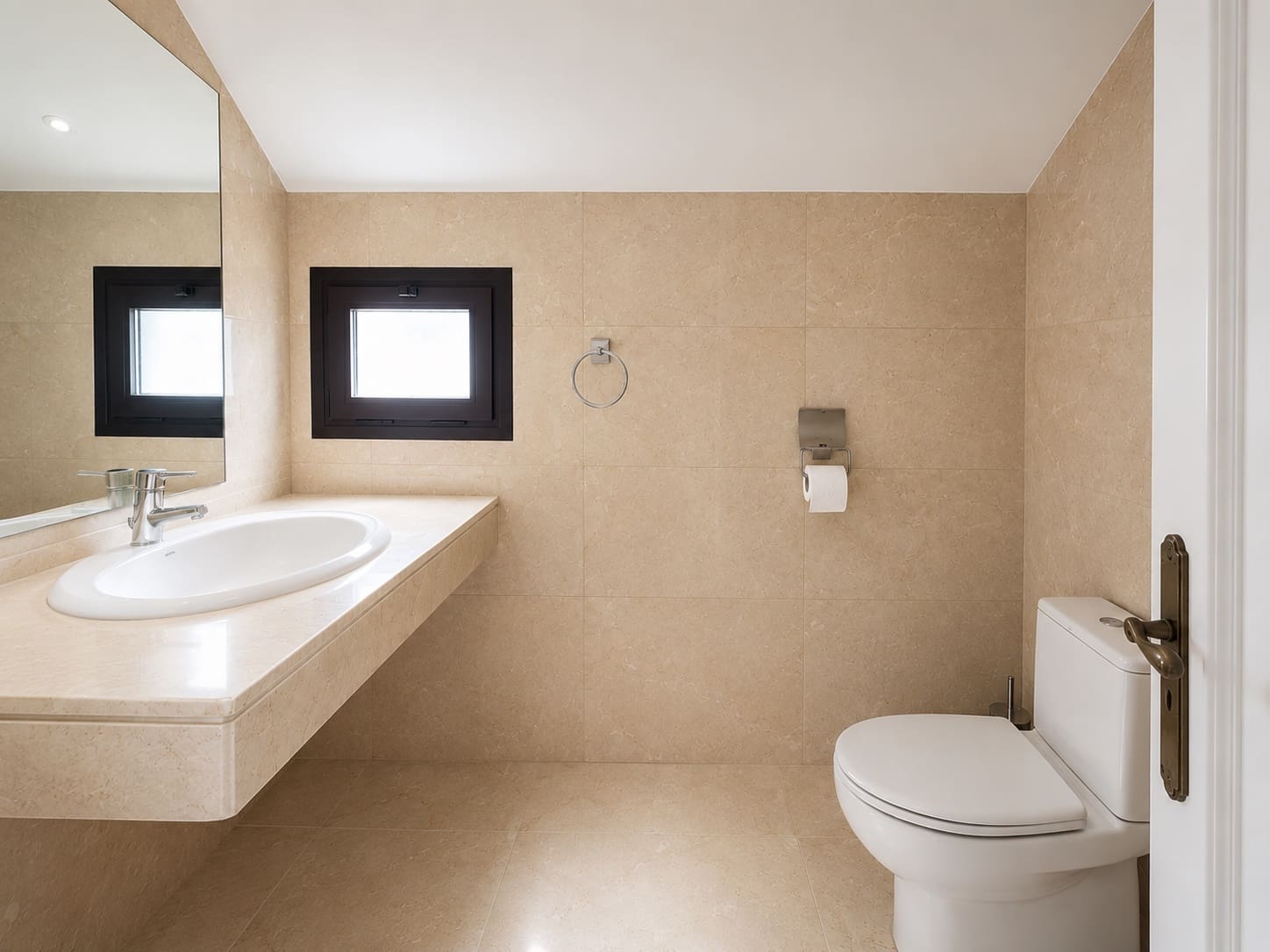 Ático de 2 habitaciones en Manilva en venta con piscina garaje - 359.000 € (Ref: 9962398)