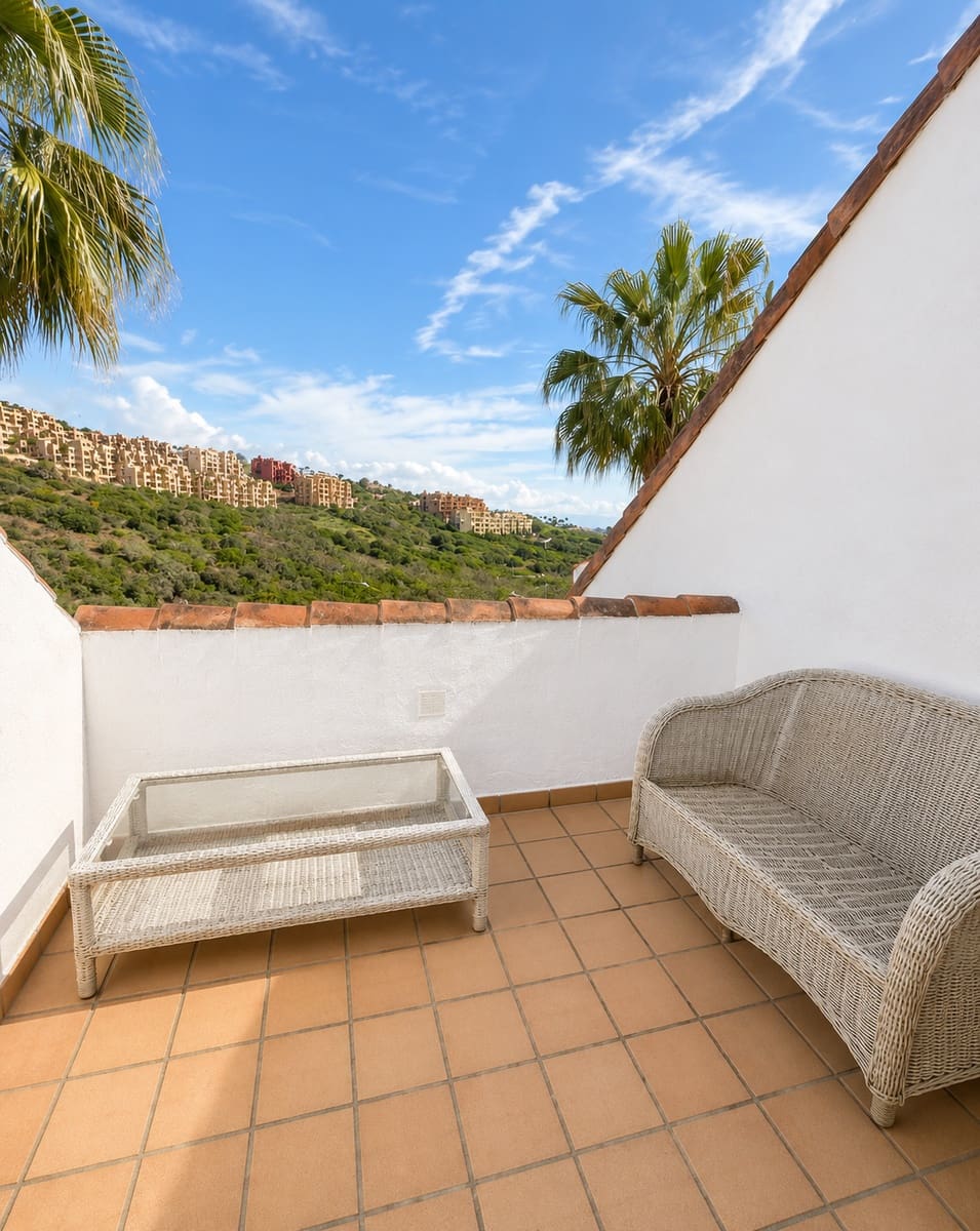 Ático de 2 habitaciones en Manilva en venta con piscina garaje - 359.000 € (Ref: 9962398)