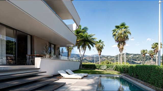 3 slaapkamer Appartement te koop in Estepona met zwembad garage - € 541.000 (Ref: 9978772)