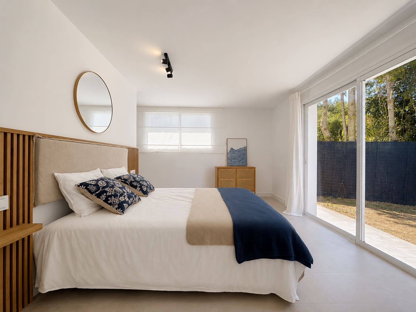 3 quarto Moradia para venda em Estepona com piscina garagem - 849 000 € (Ref: 9993971)