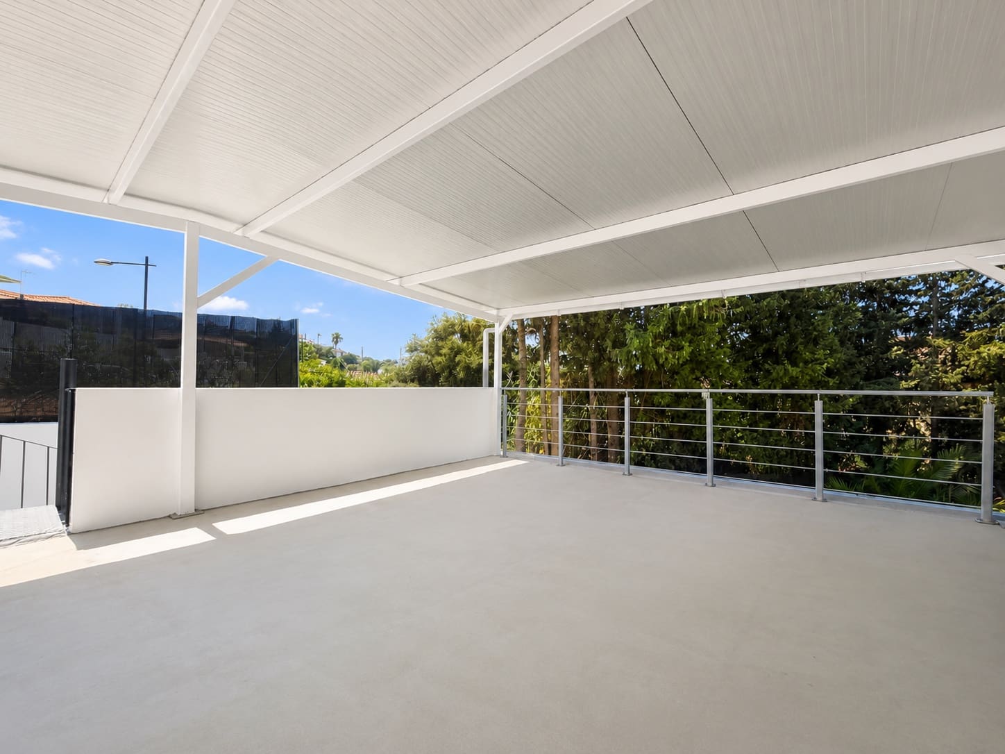 3 quarto Moradia para venda em Estepona com piscina garagem - 849 000 € (Ref: 9993971)
