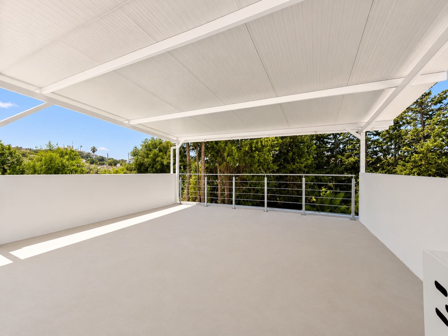 3 quarto Moradia para venda em Estepona com piscina garagem - 849 000 € (Ref: 9993971)