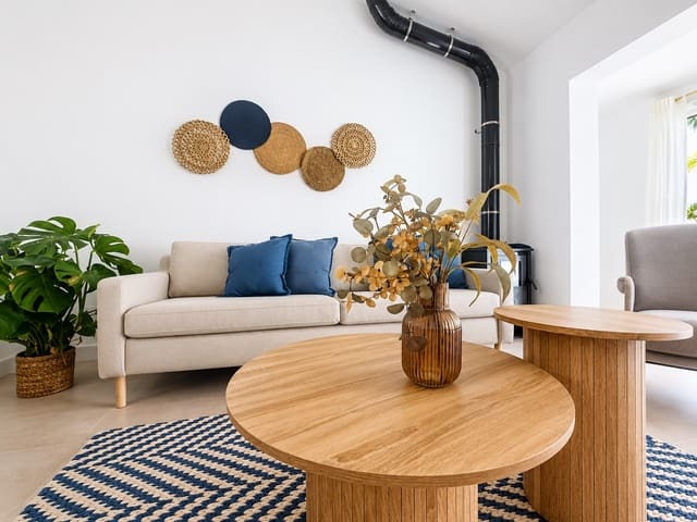 3 slaapkamer Villa te koop in Estepona met zwembad garage - € 849.000 (Ref: 9993971)