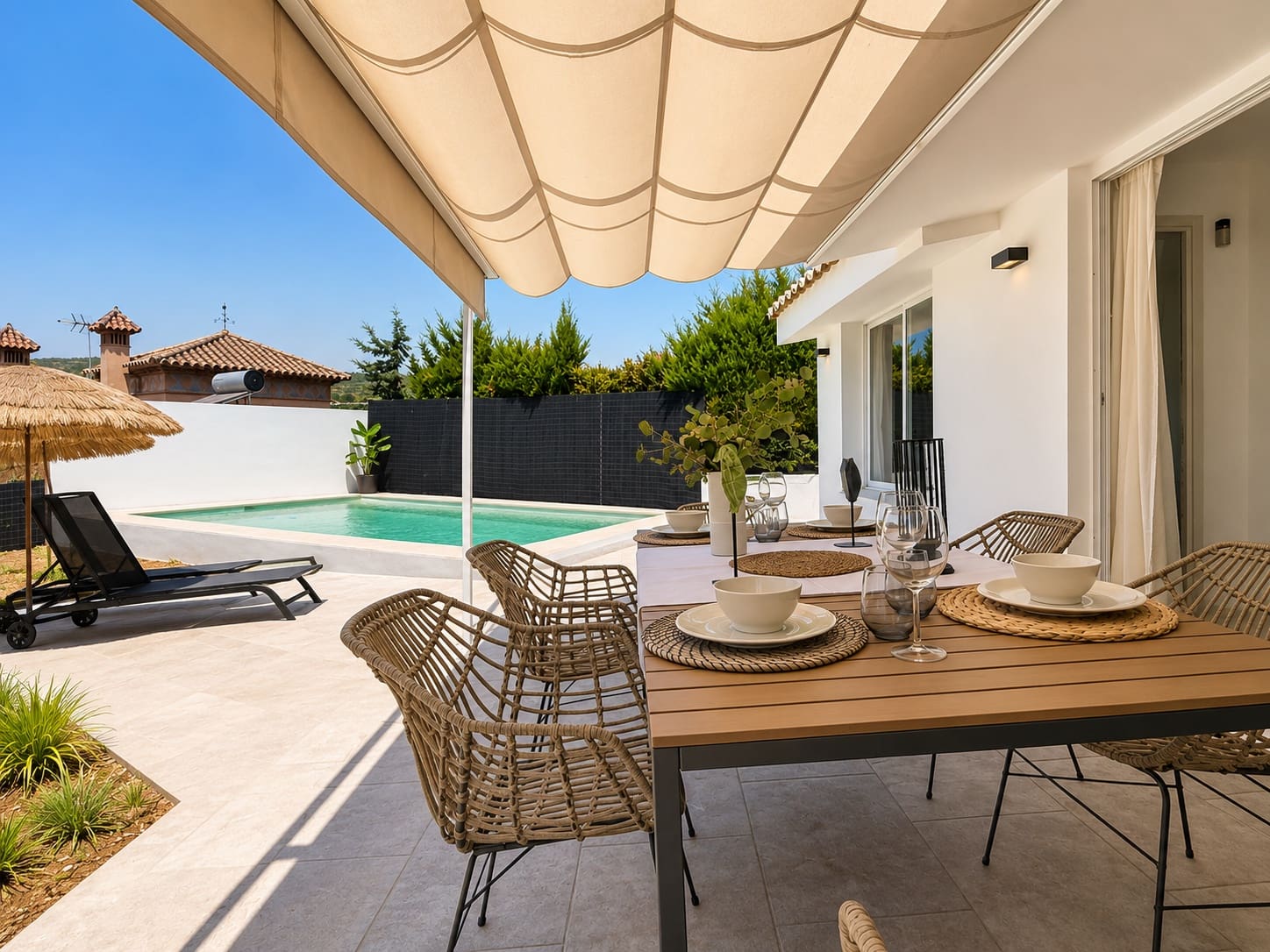 3 quarto Moradia para venda em Estepona com piscina garagem - 849 000 € (Ref: 9993971)