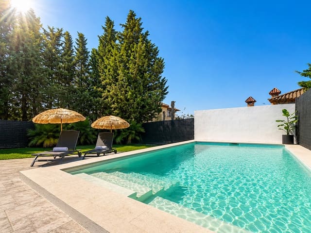 3 slaapkamer Villa te koop in Estepona met zwembad garage - € 849.000 (Ref: 9993971)