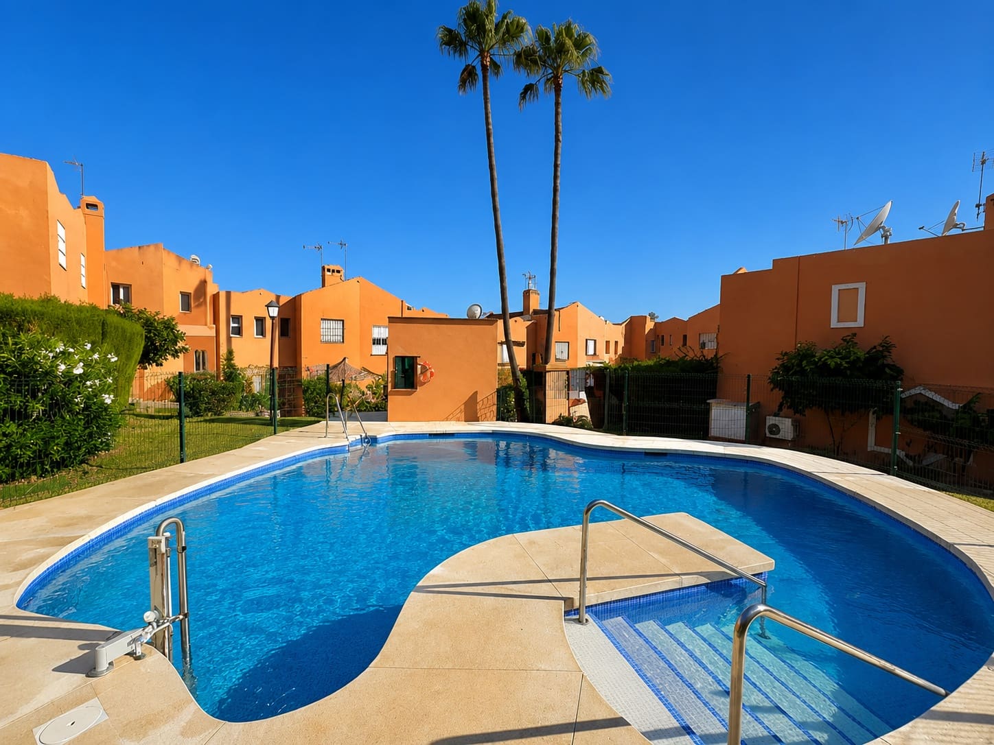 3 camera da letto Casa in vendita in Estepona con piscina garage - 460.000 € (Rif: 9993972)