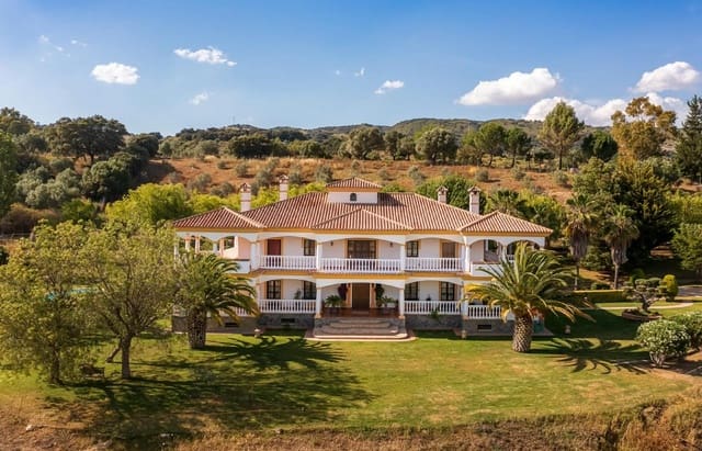 6 sypialnia Finka/Dom wiejski na sprzedaż w Ronda z basenem garażem - 1 600 000 € (Ref: 10060903)