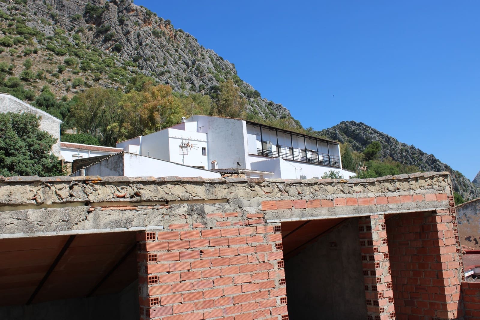 4 soveværelse Byhus til salg i Benaojan - € 79.000 (Ref: 7563581)