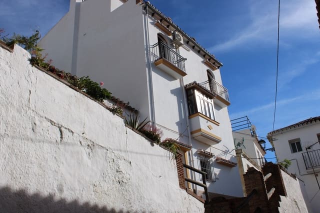 3 Zimmer Haus zu verkaufen in Jubrique - 285.000 € (Ref: 8742591)