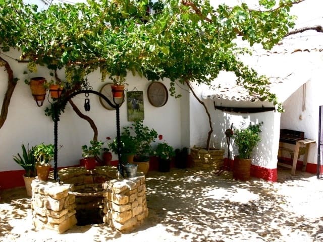 10 soveværelse Finca/Landehus til salg i Olvera - € 3.000.000 (Ref: 8866305)