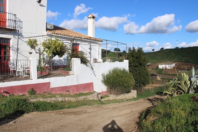 10 soveværelse Finca/Landehus til salg i Olvera - € 3.000.000 (Ref: 8866305)