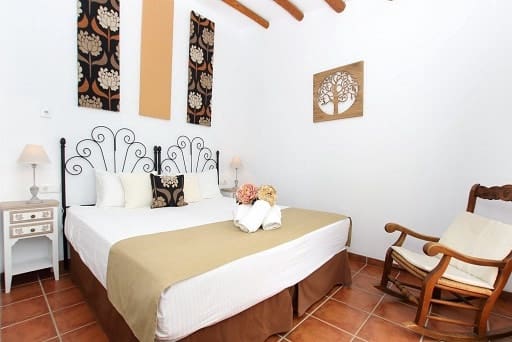 17 bedroom Hotel for sale in Montejaque with pool - € 1,200,000 (Ref: 8882004)