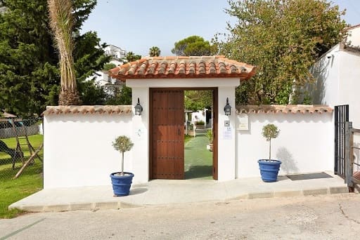 17 bedroom Hotel for sale in Montejaque with pool - € 1,200,000 (Ref: 8882004)