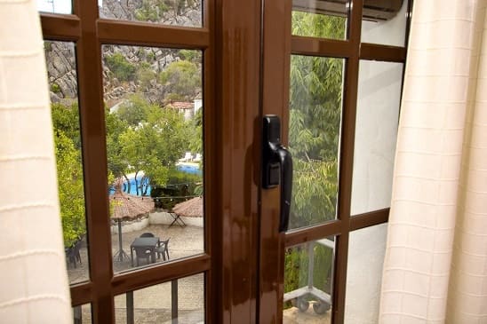 17 bedroom Hotel for sale in Montejaque with pool - € 1,200,000 (Ref: 8882004)