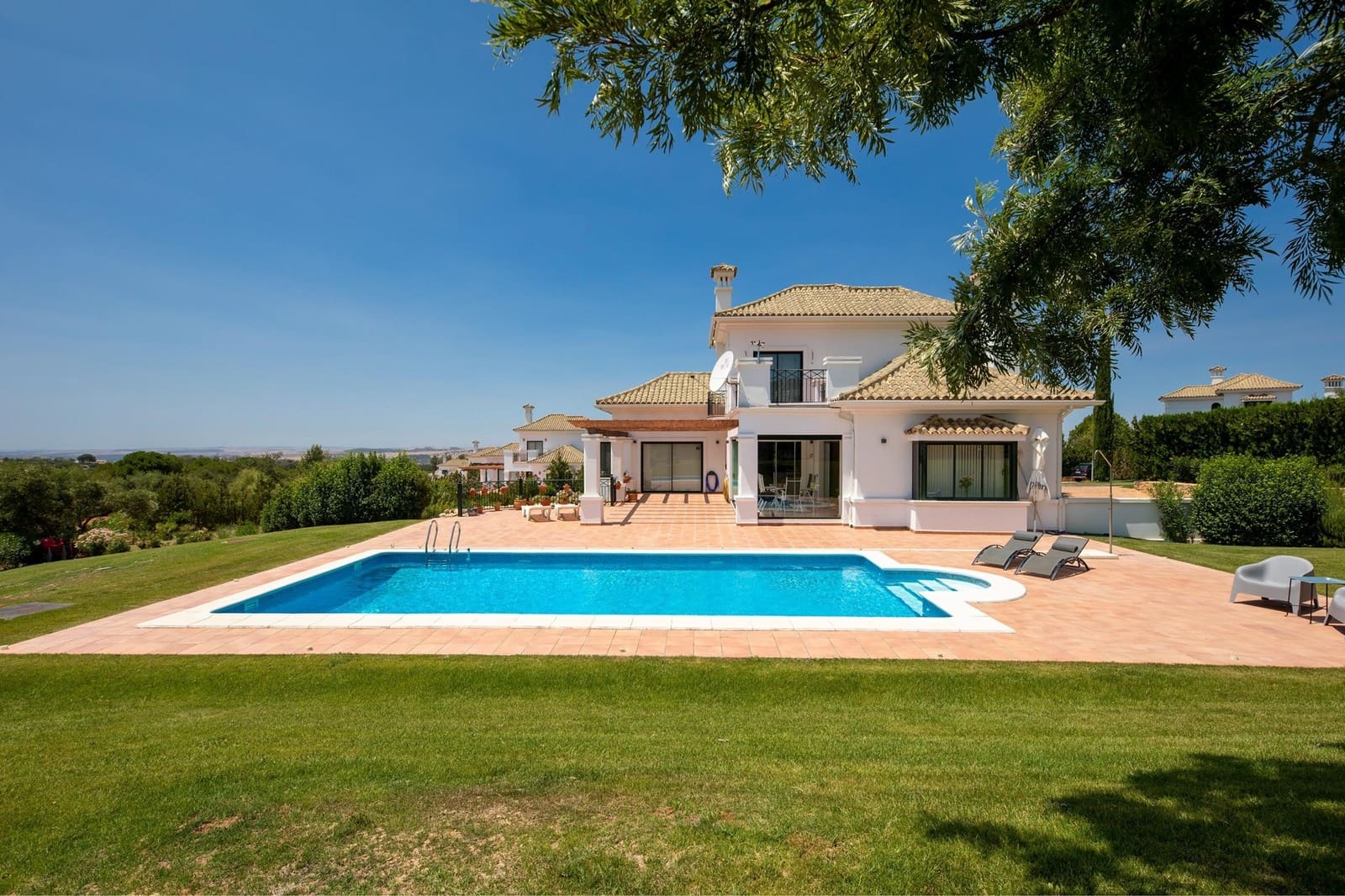 5 soveværelse Finca/Landehus til salg i Arcos de la Frontera med swimmingpool - € 795.000 (Ref: 8882006)