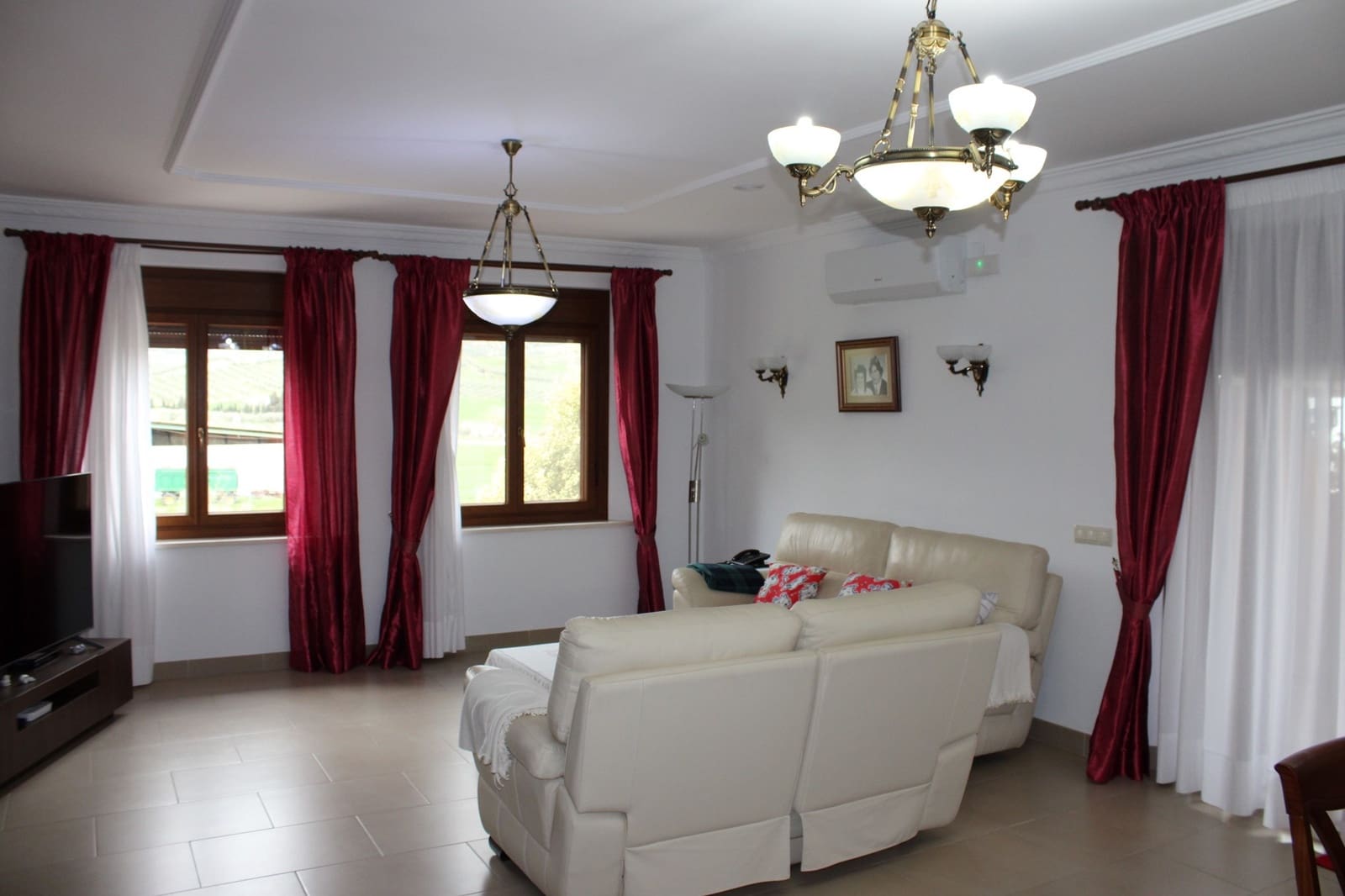 5 soveværelse Finca/Landehus til salg i Cuevas del Becerro - € 680.000 (Ref: 8882267)