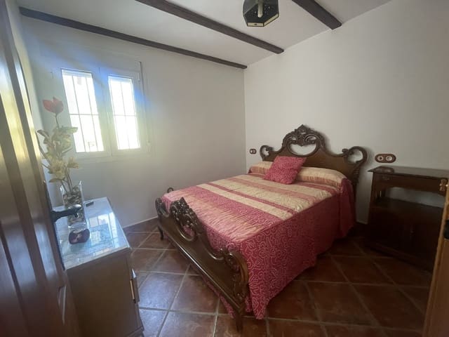 3 soveværelse Finca/Landehus til salg i El Burgo med swimmingpool - € 235.000 (Ref: 8912288)