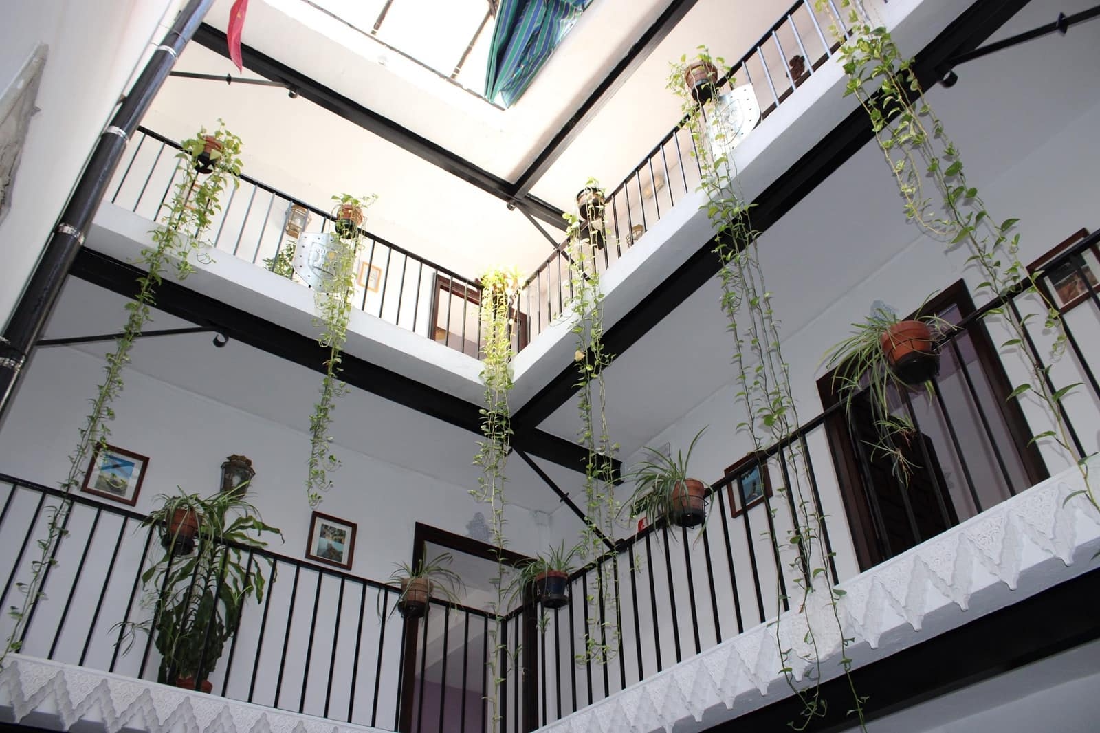 10 soveværelse Hotel til salg i Zahara de la Sierra - € 650.000 (Ref: 8912289)