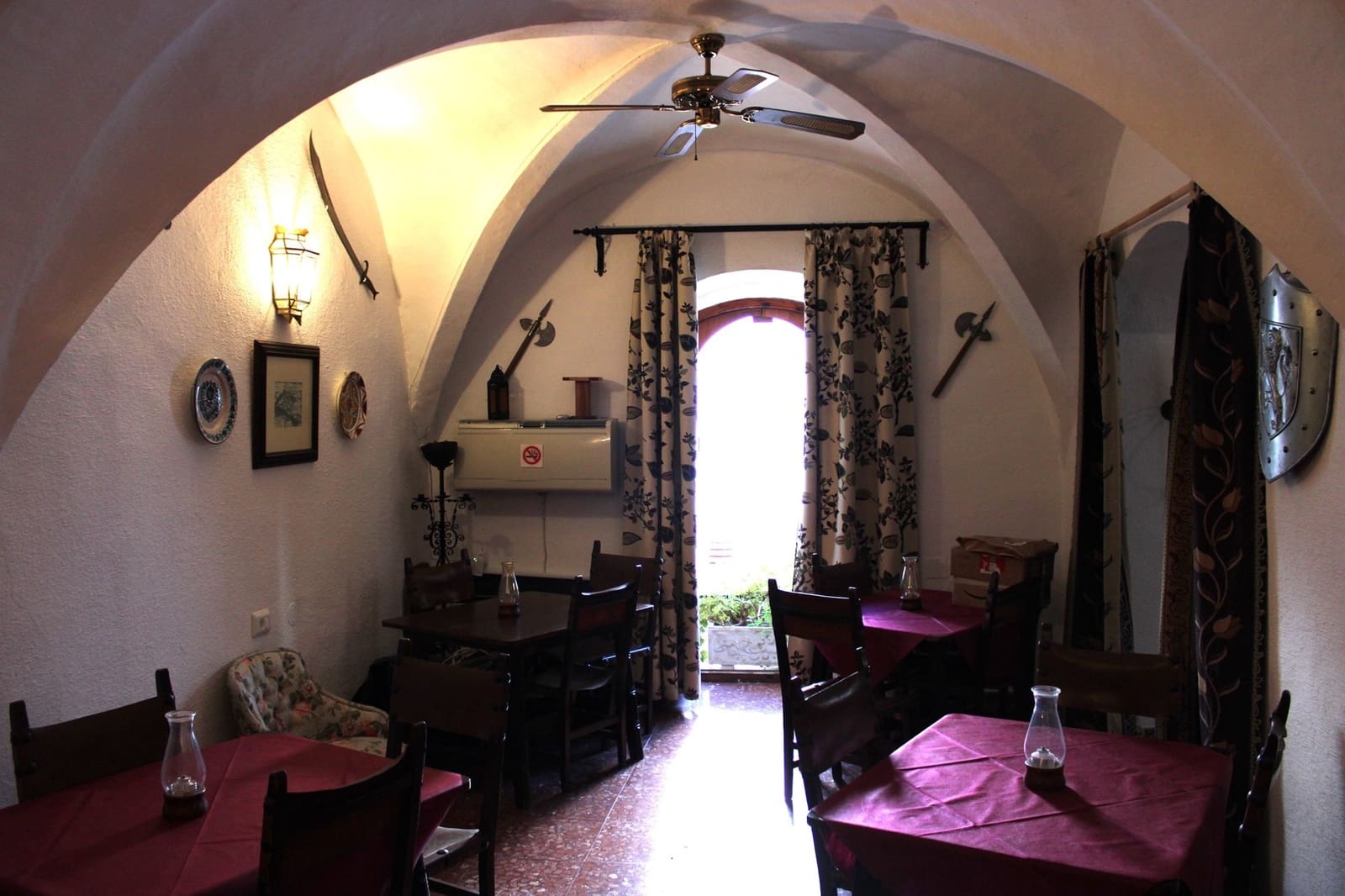 10 soveværelse Hotel til salg i Zahara de la Sierra - € 650.000 (Ref: 8912289)