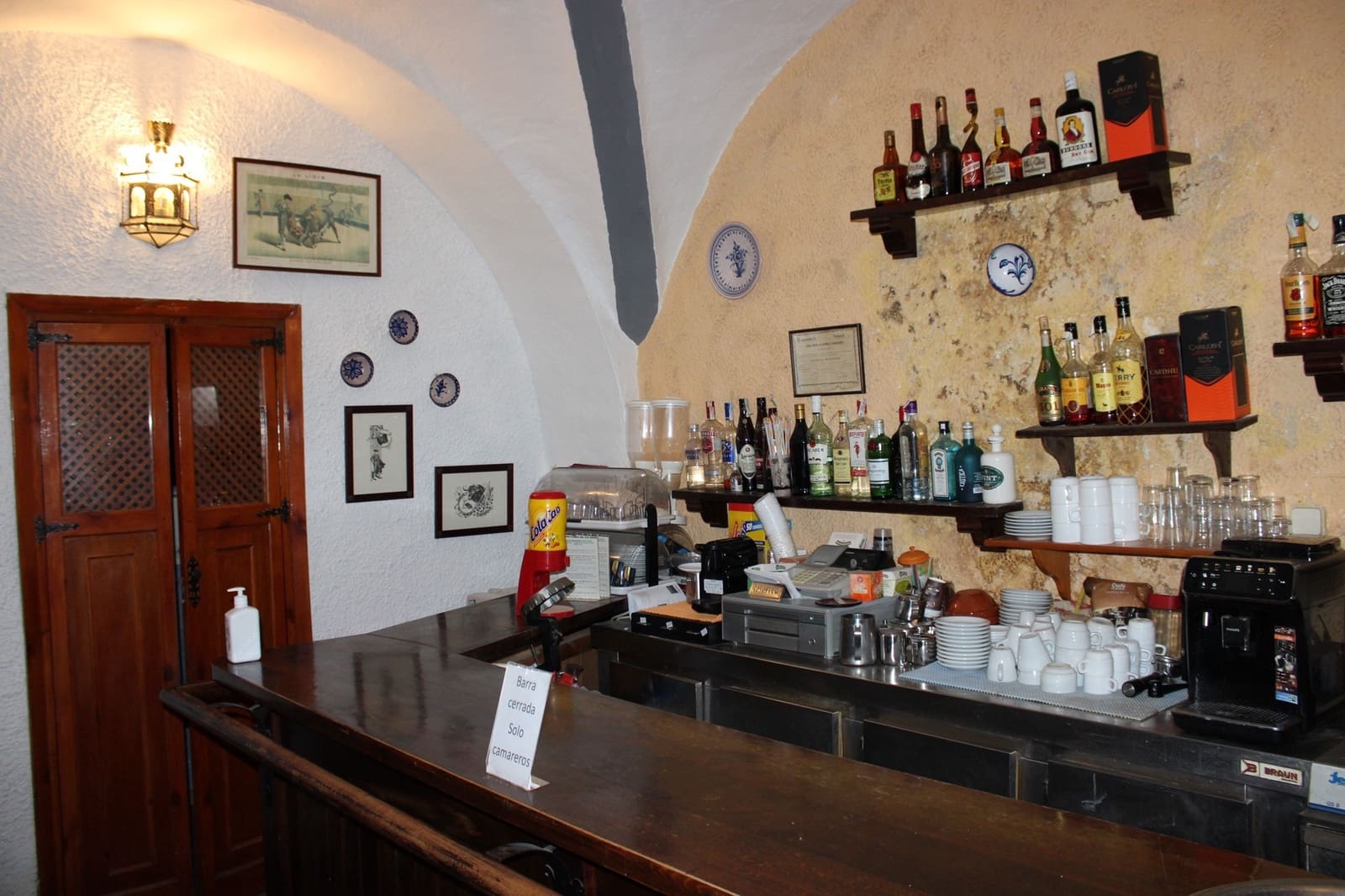 10 soveværelse Hotel til salg i Zahara de la Sierra - € 650.000 (Ref: 8912289)