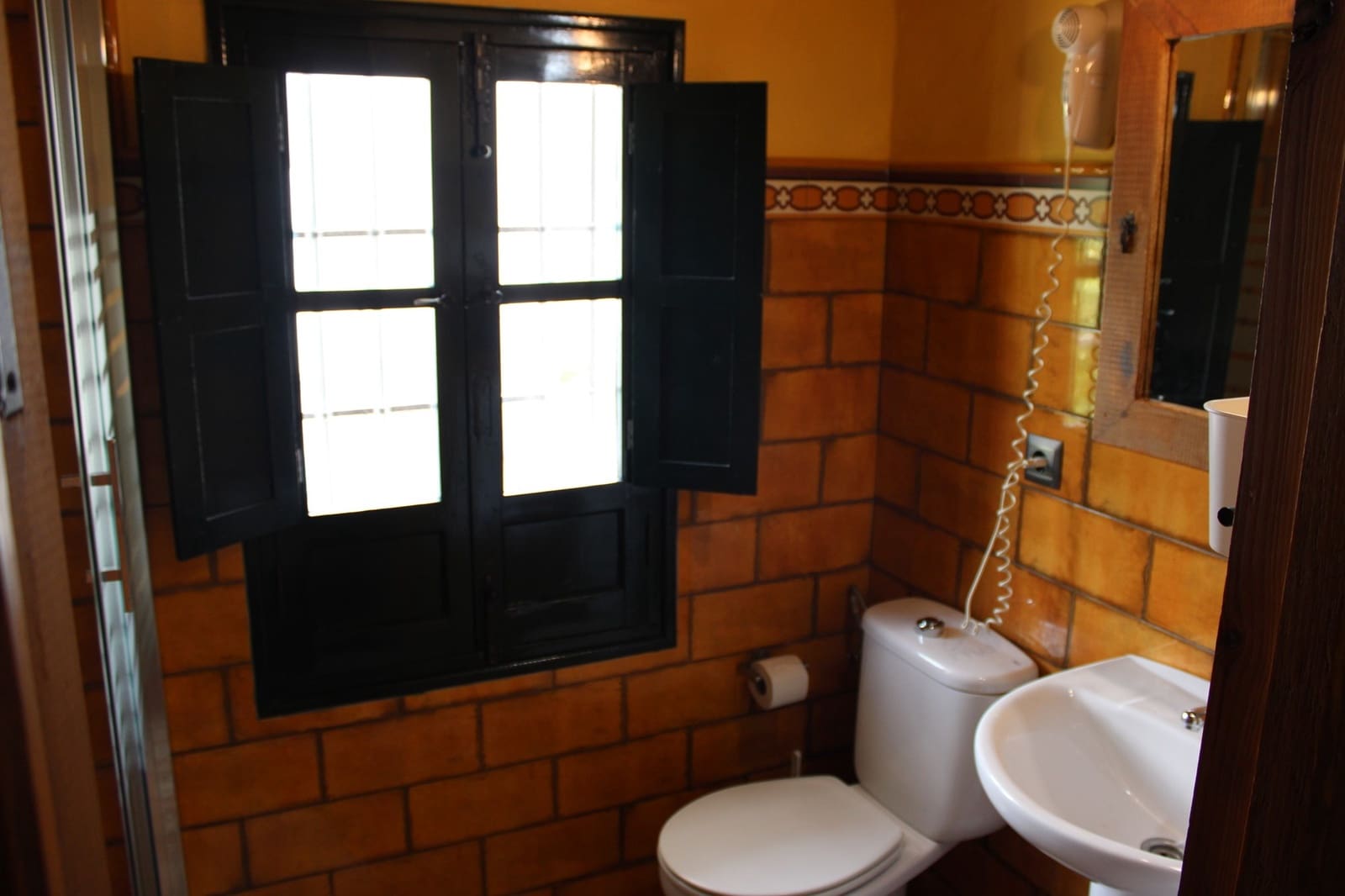 7 soverom Hus til salgs i Zahara de la Sierra - € 480 000 (Ref: 8912291)