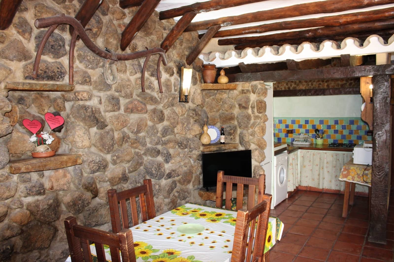 7 soverom Hus til salgs i Zahara de la Sierra - € 480 000 (Ref: 8912291)