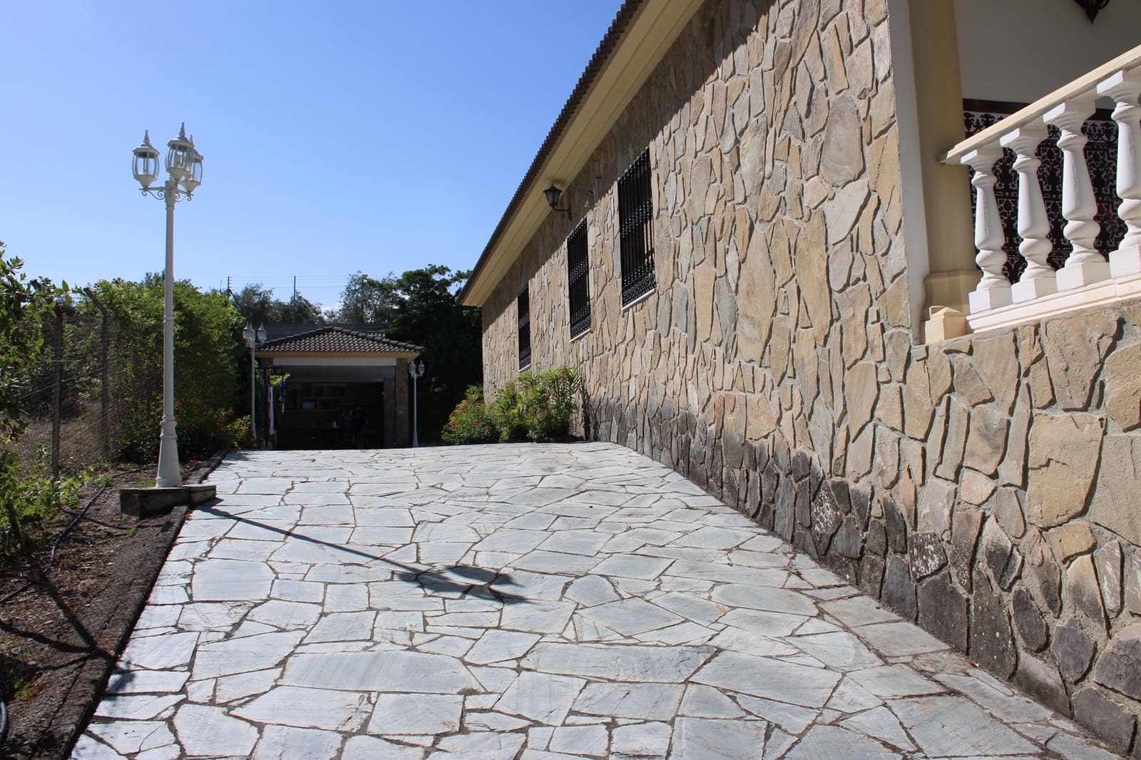 5 slaapkamer Finca/Landhuis te koop in Setenil de las Bodegas met zwembad - € 500.000 (Ref: 8912295)