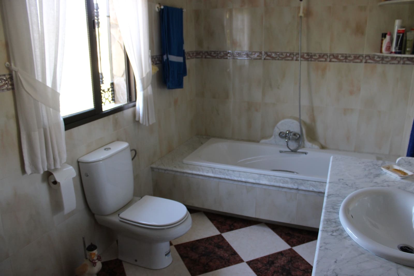 5 slaapkamer Finca/Landhuis te koop in Setenil de las Bodegas met zwembad - € 500.000 (Ref: 8912295)