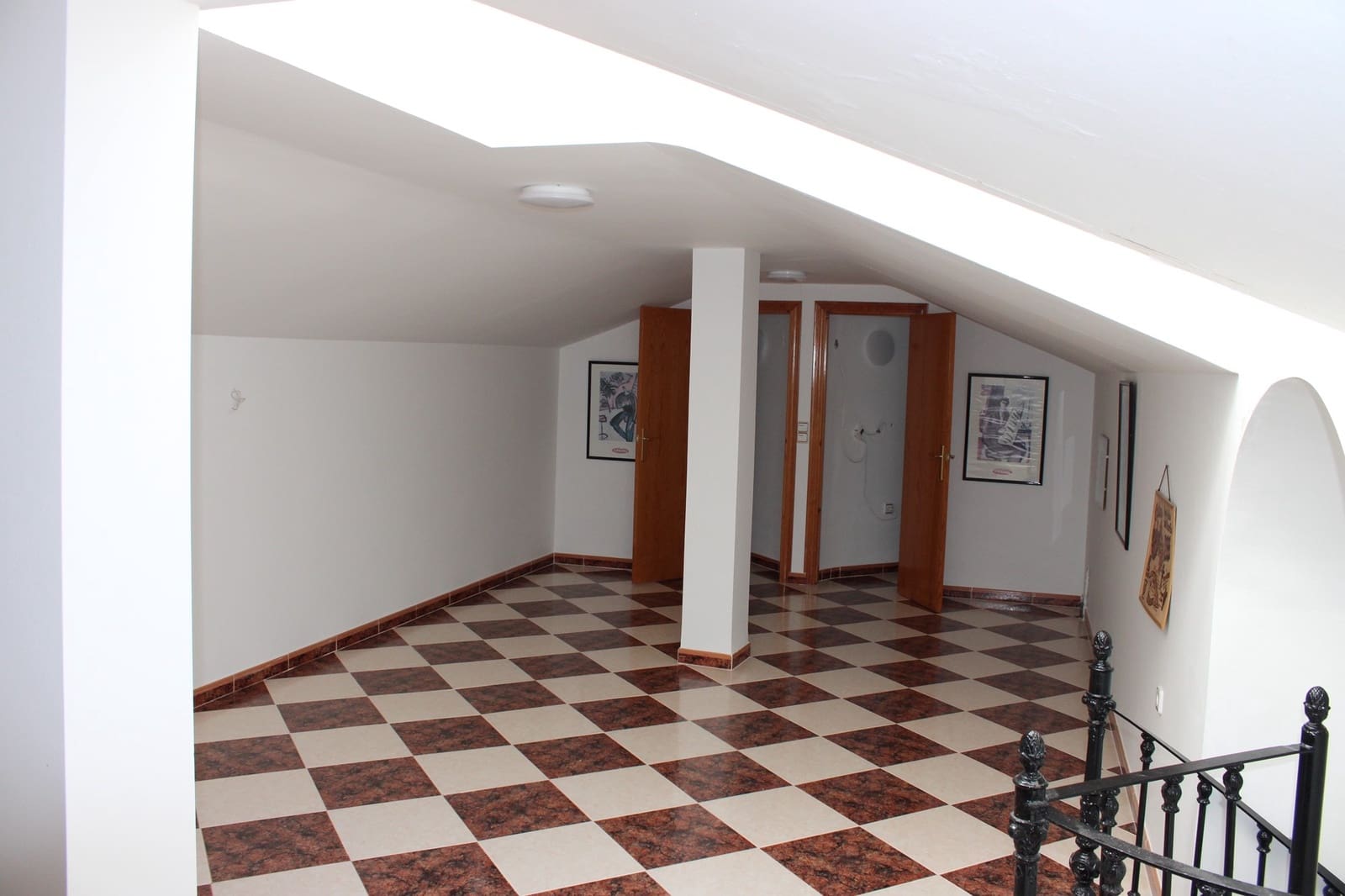 5 slaapkamer Finca/Landhuis te koop in Setenil de las Bodegas met zwembad - € 500.000 (Ref: 8912295)