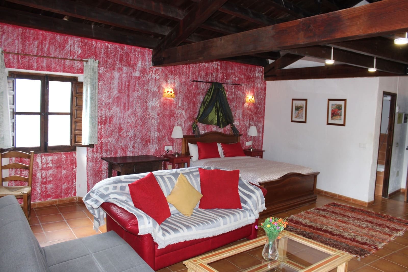 10 soveværelse Hotel til salg i Juzcar med swimmingpool - € 497.000 (Ref: 8912298)